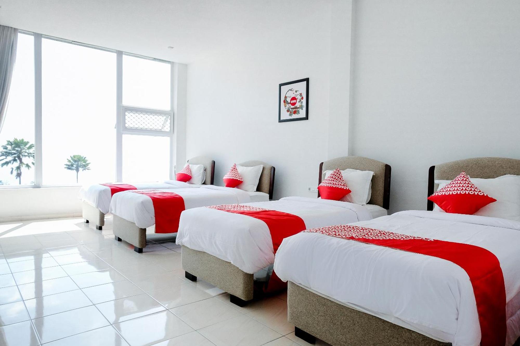 Oyo 1194 Villa Bukit Panderman Residence Бату Экстерьер фото